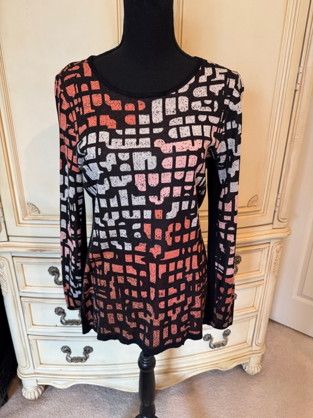 NIC+ZOE Black Long Sleeve Top with Coral & White Grid Motif